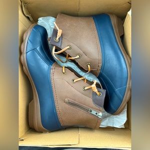 New Sperry duck boots